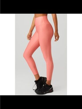 Alo 7/8 High-Waist Airlift Strawberry Lemonade color